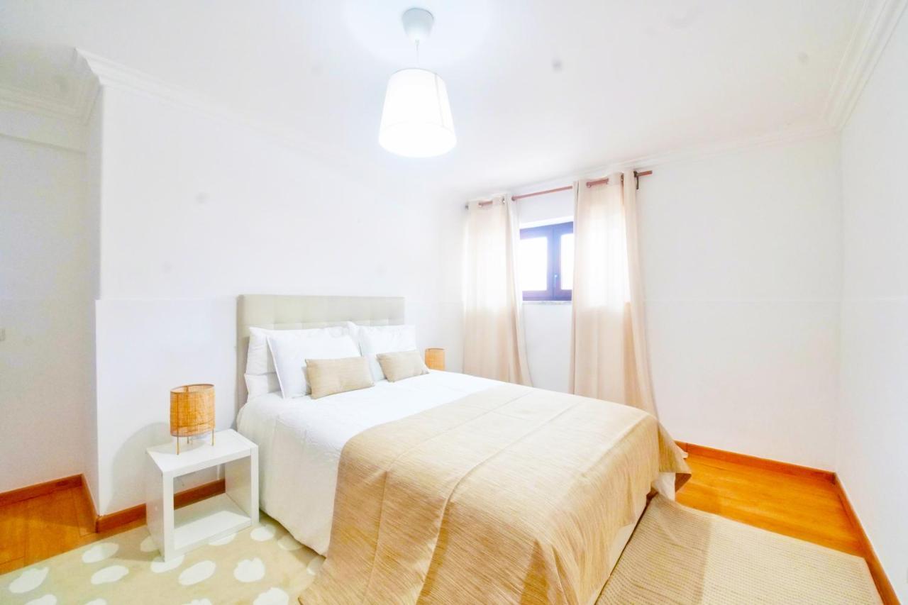 Happy Holiday Cascais - Parede Apartment Ngoại thất bức ảnh